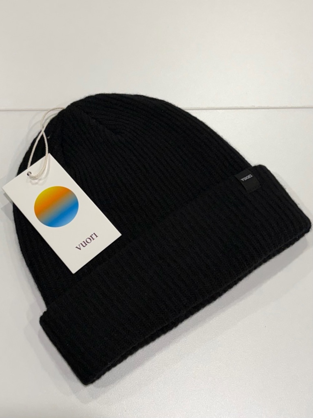 Vuori Douglas Beanie Black Men's Women's Adult Hat NWT Soft Cashmere Blend